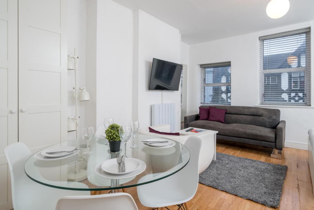Soho & Covent Garden Apartment, Sleeps 3 Londra Exterior foto
