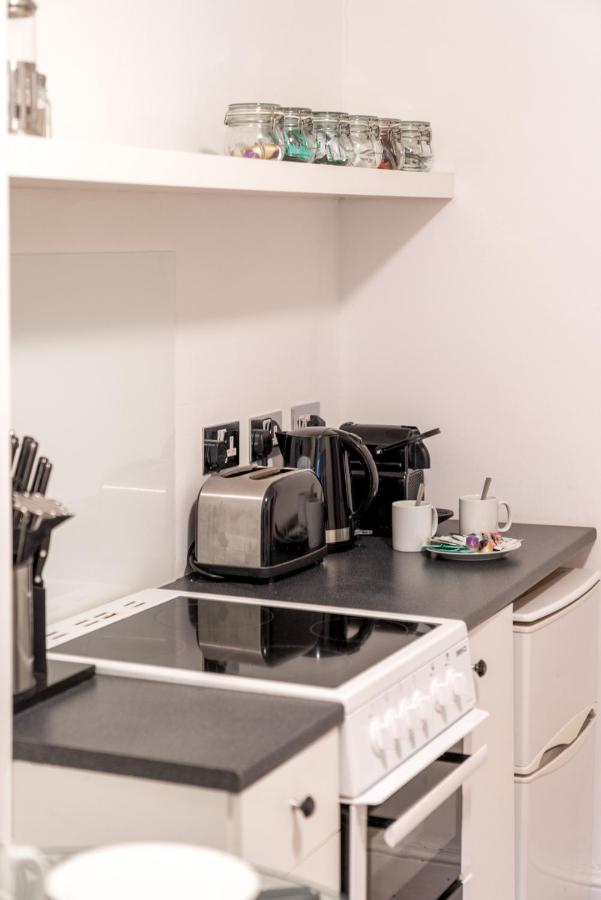 Soho & Covent Garden Apartment, Sleeps 3 Londra Exterior foto