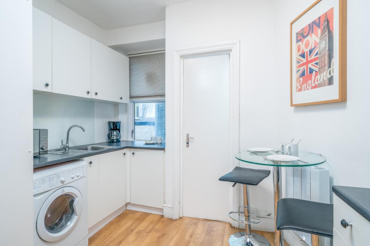Soho & Covent Garden Apartment, Sleeps 3 Londra Exterior foto