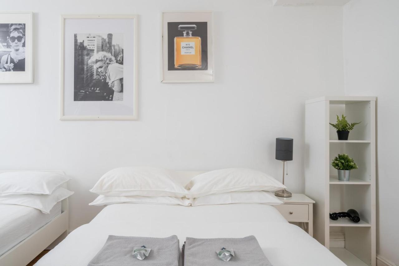 Soho & Covent Garden Apartment, Sleeps 3 Londra Exterior foto