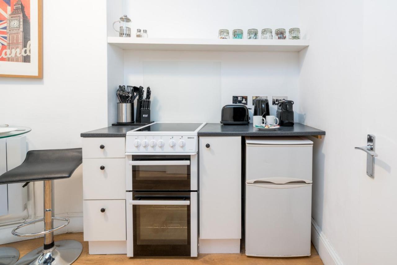 Soho & Covent Garden Apartment, Sleeps 3 Londra Exterior foto