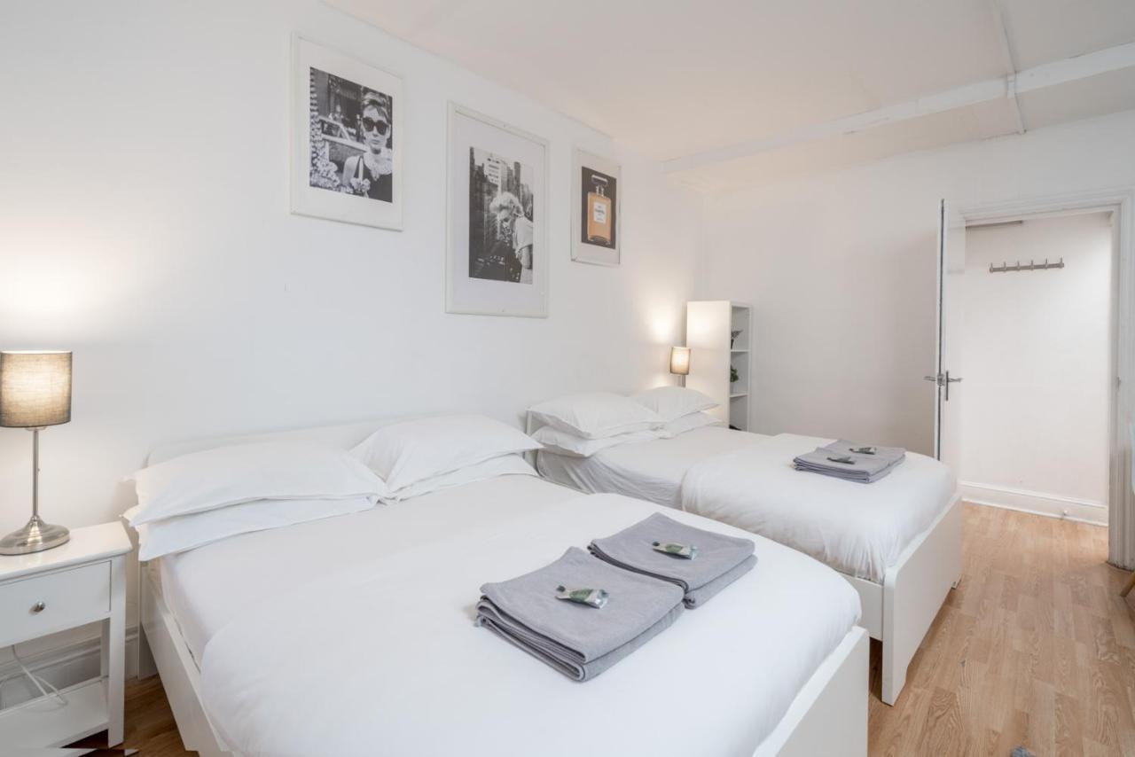 Soho & Covent Garden Apartment, Sleeps 3 Londra Exterior foto